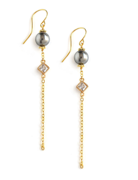 Grey pearl earrings with diamond-cut clear crystals